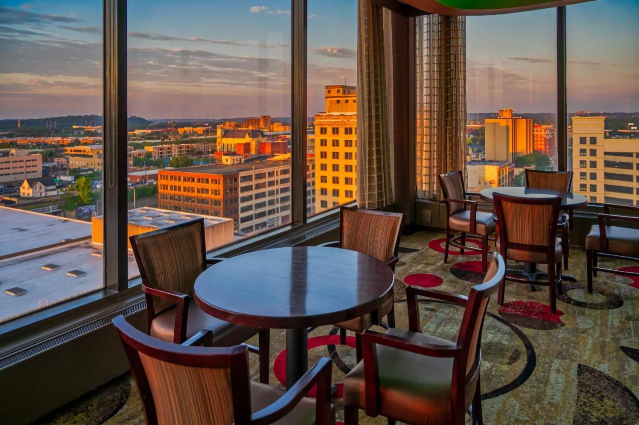Hotel Radisson Dayton Convention Center Extérieur photo