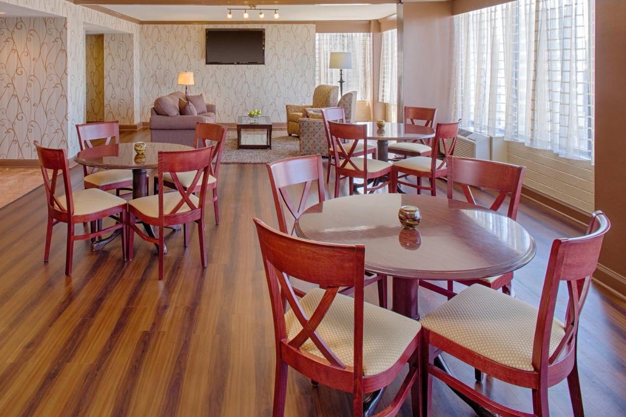 Hotel Radisson Dayton Convention Center Extérieur photo