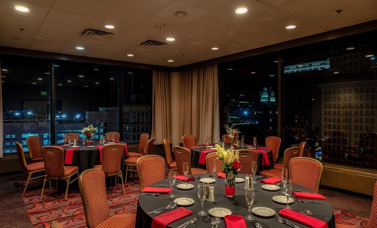 Hotel Radisson Dayton Convention Center Extérieur photo