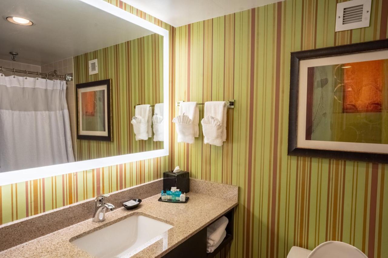 Hotel Radisson Dayton Convention Center Extérieur photo